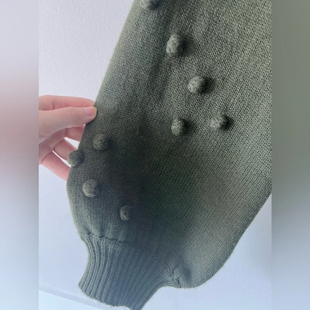 70/21 Pom-Sleeve Green Oversized Turtleneck Sweater Size Small